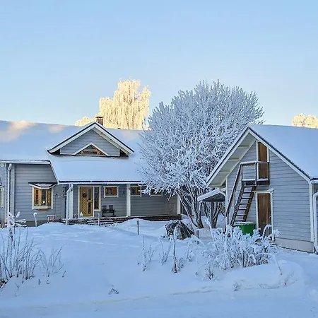 Riverside Loghouse * Rovaniemi