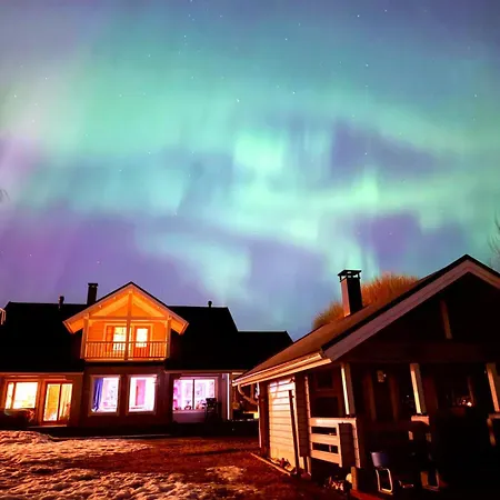 Riverside Loghouse Rovaniemi