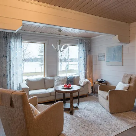 Riverside Loghouse Villa *