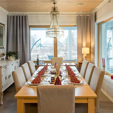 Villa Riverside Loghouse Rovaniemi