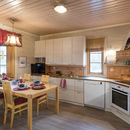 Riverside Loghouse * Rovaniemi